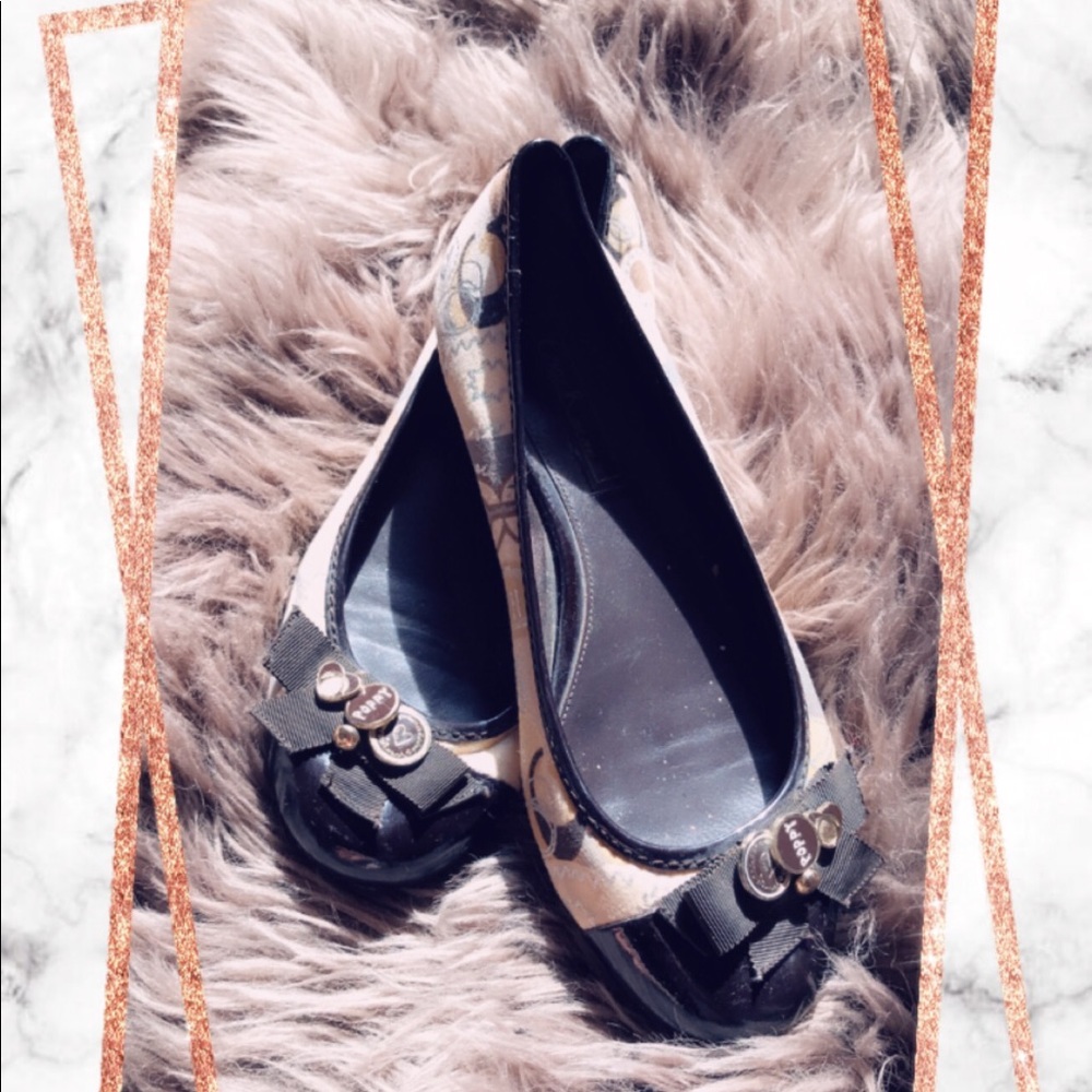 Coach poppy flats